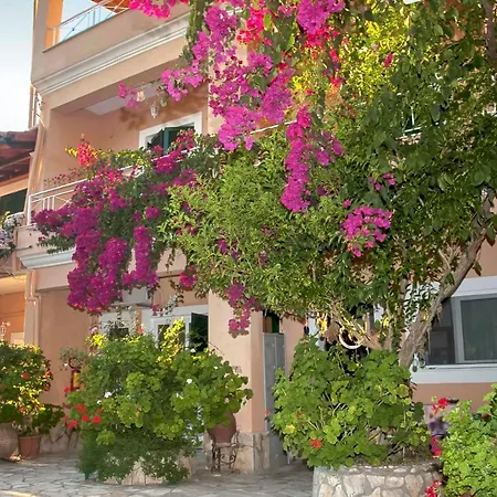 Tonia With Sea View And Garden - Beach, Corfu Apartment *