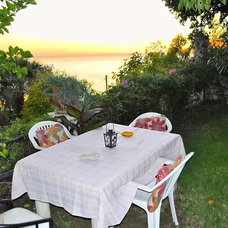 Tonia With Sea View And Garden - Beach, Corfu Apartment